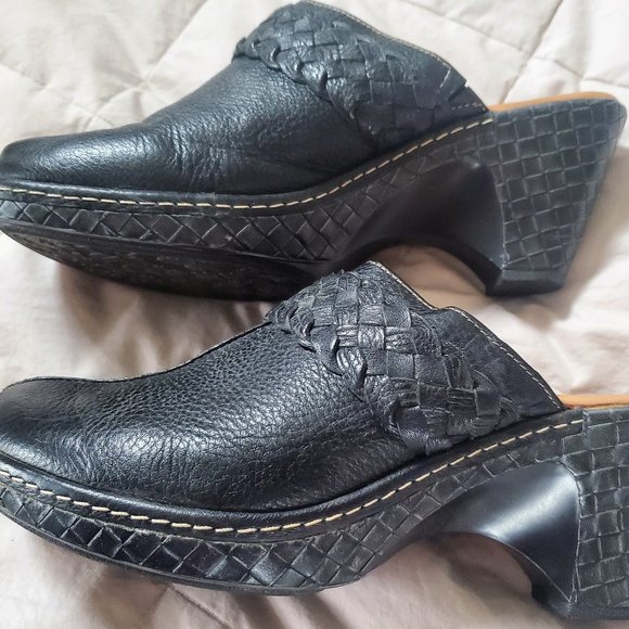 EUC Sofft Black Leather Clogs 11W - Picture 2 of 9